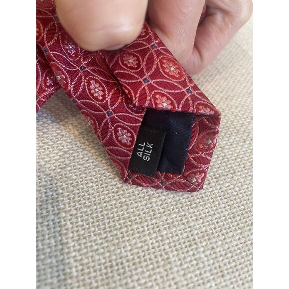 Royal Classic All Silk Mens‎ Neck Tie Red Circle Pattern - Picture 3 of 3